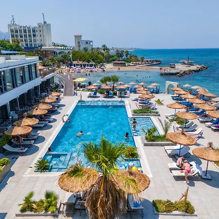 Manolya Hotel Lapithos (Northern Cyprus)