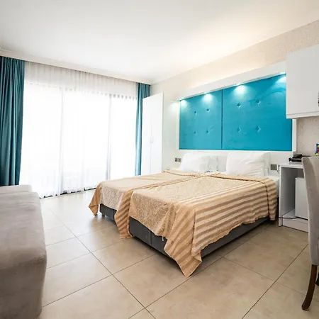 Manolya Hotel 3*