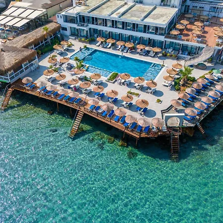Manolya Hotel Lapithos (Northern Cyprus)
