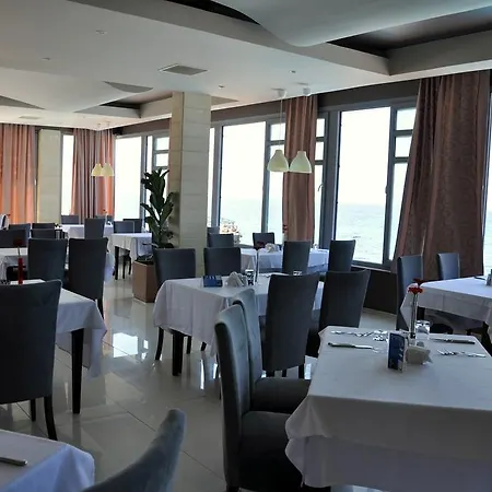 Hotel Manolya 3*