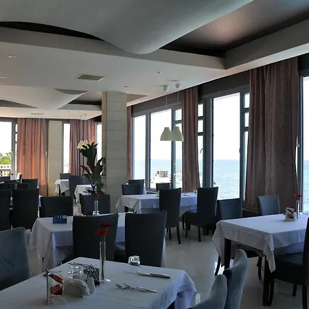 Manolya Hotel 3*