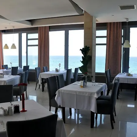 Manolya 3* Lapithos (Northern Cyprus)