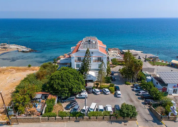 Manolya 3* Lapithos (Northern Cyprus)
