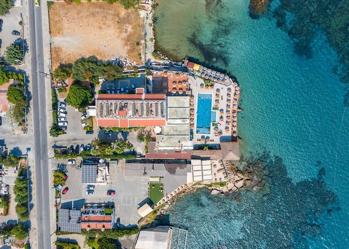 Manolya Hotel Lapithos (Northern Cyprus)