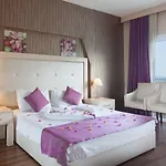 Manolya 3* Lapithos (Northern Cyprus)