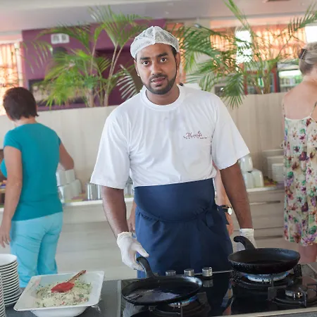 Manolya Hotel Lapithos (Northern Cyprus)