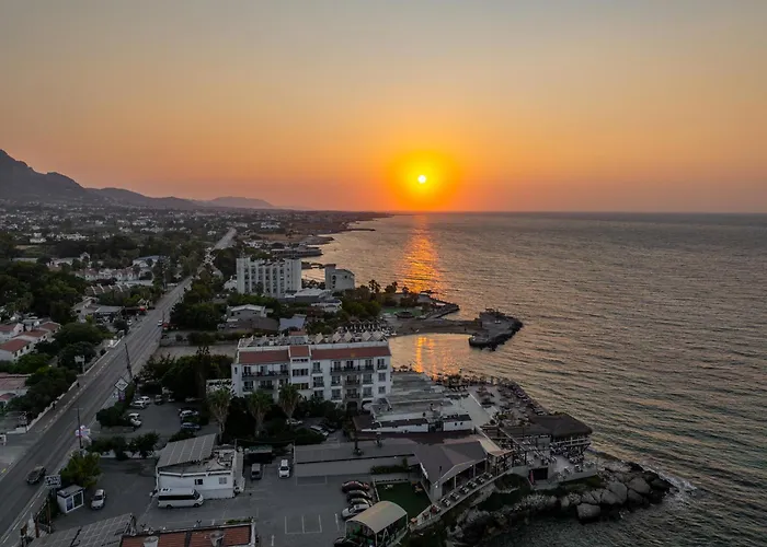 Manolya ホテル 3*