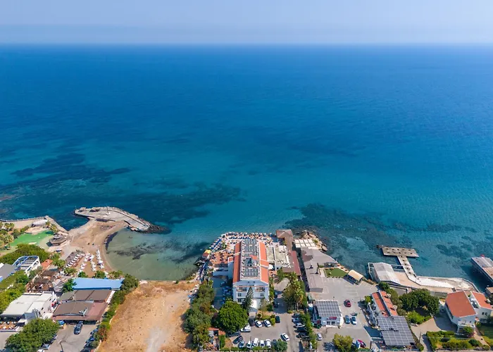 ホテル Manolya ラピソス