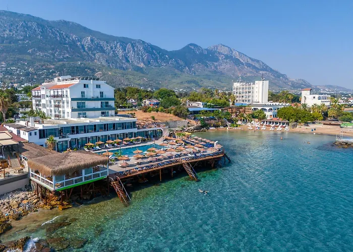 Manolya ホテル ラピソス