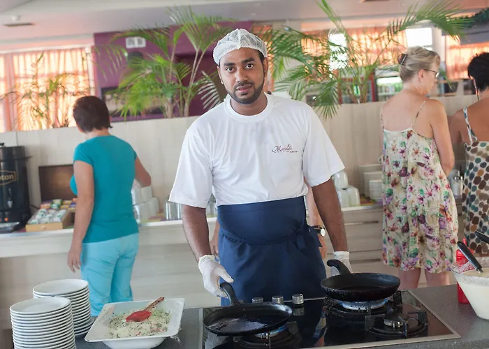 Manolya ホテル ラピソス