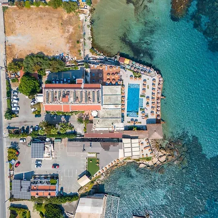 Manolya Hotel Lapithos (Northern Cyprus)