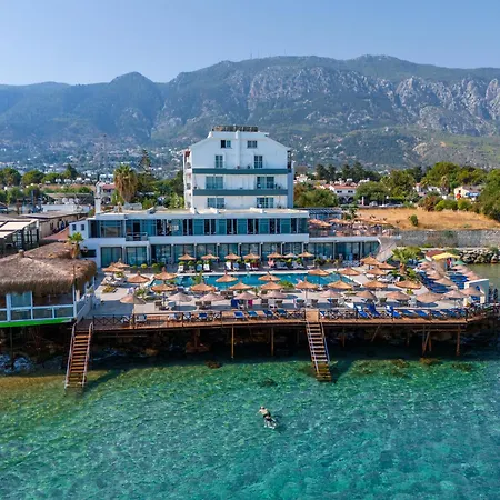 Hotel Manolya Lapithos (Northern Cyprus)